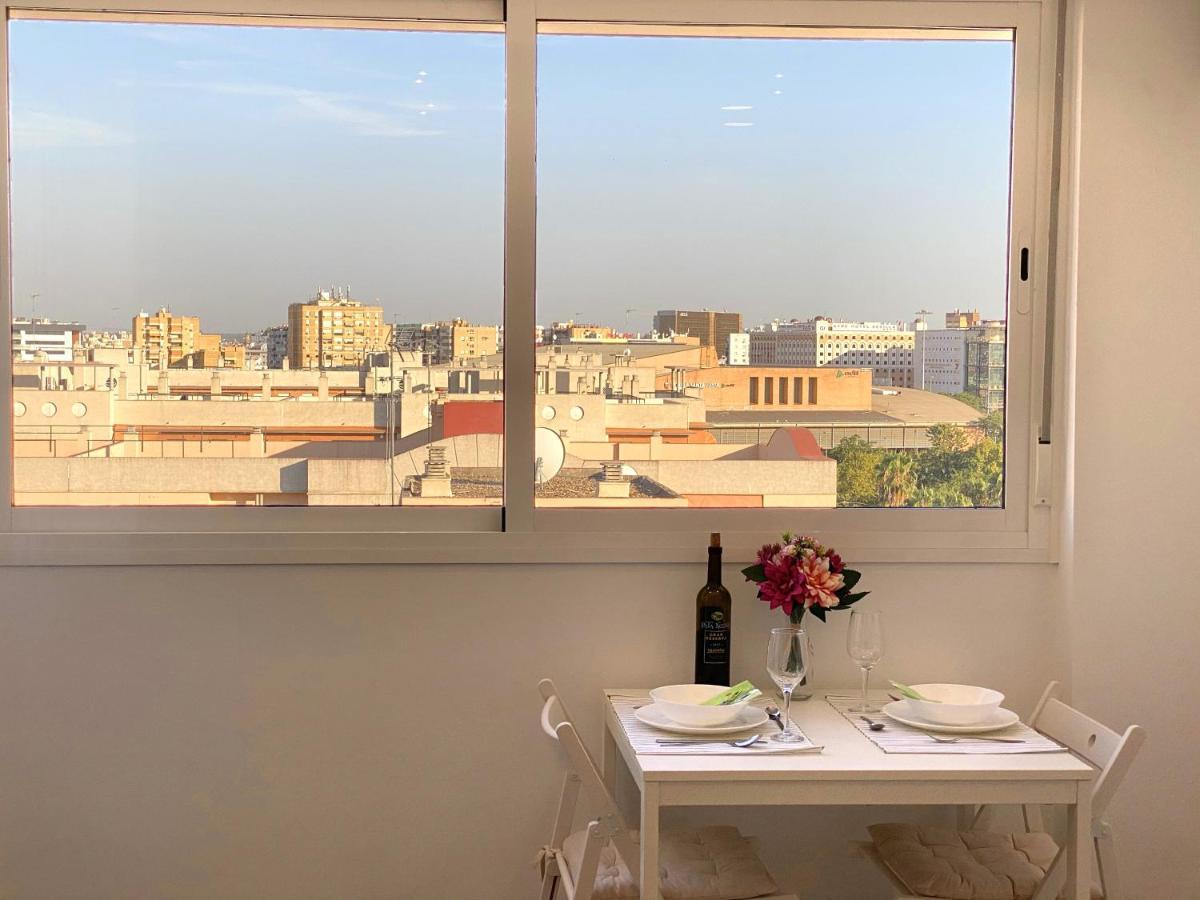 Residencial Santa Justa - Vacacional Sevilla Zewnętrze zdjęcie